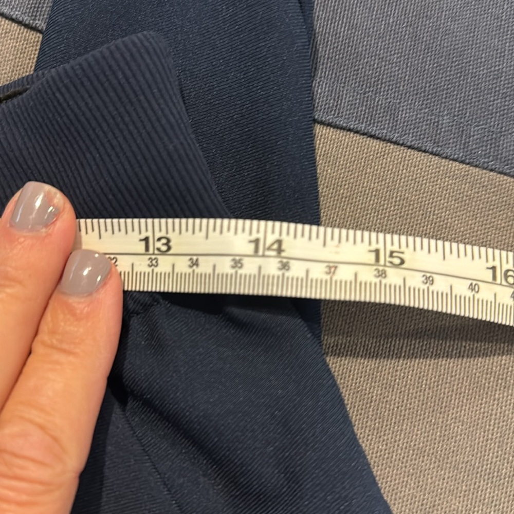 Lululemon navy joggers sz Small - Picture 7 of 10